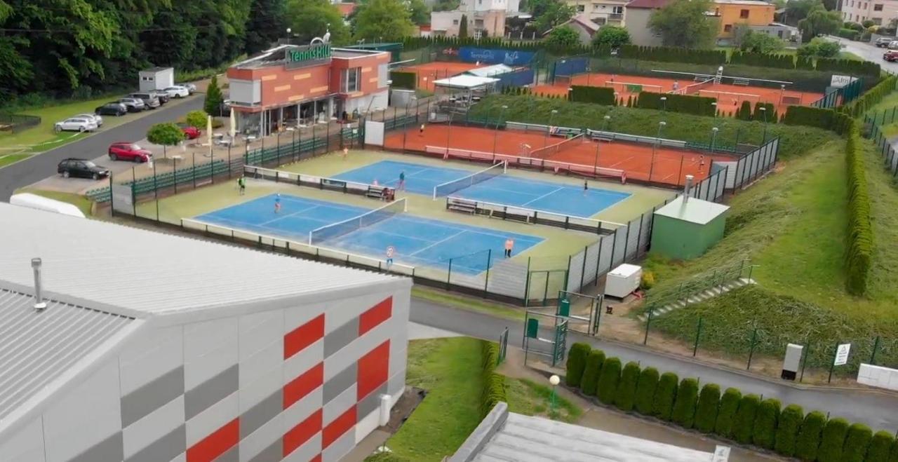 Tennishill Havířov Εξωτερικό φωτογραφία